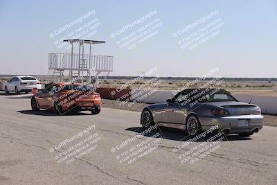 media/Oct-18-2025-Speed Ventures (Sat) [[8b3b7cf525]]/Around the Pits/